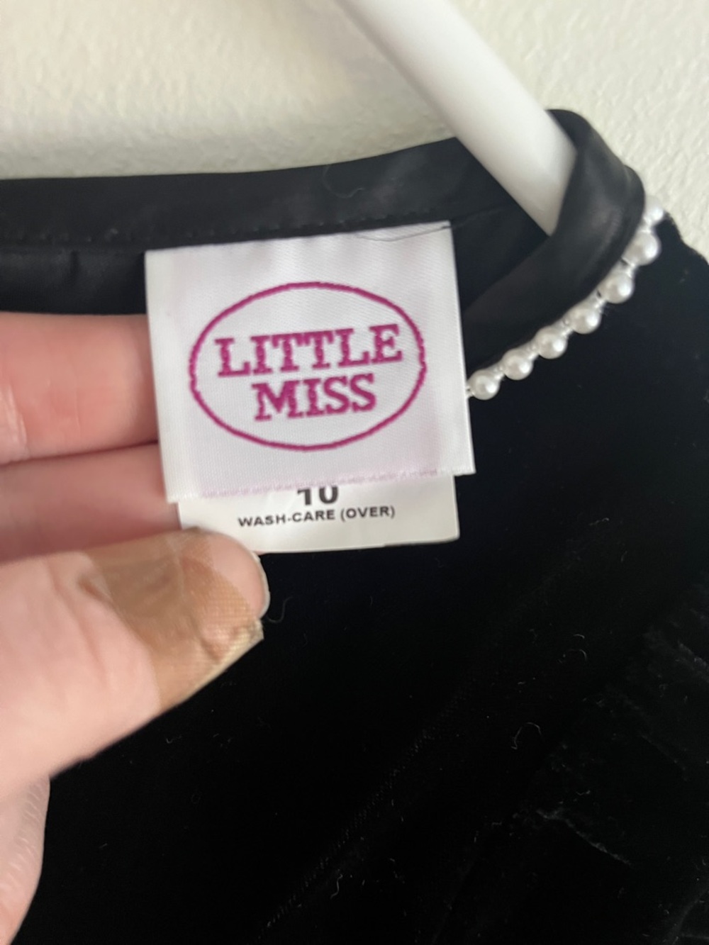 Black and White Girls Dress with Pearl Neckline - Picture 3 of 15
